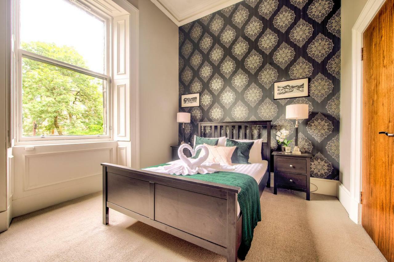 32 Victoria Crescent Road Appartamento Glasgow Esterno foto